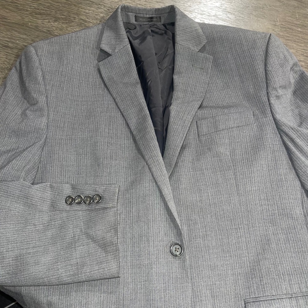 Chaps Mens 44R Grey Pinstripe Wool Blend Two Button Blazer Sport Suit Coat